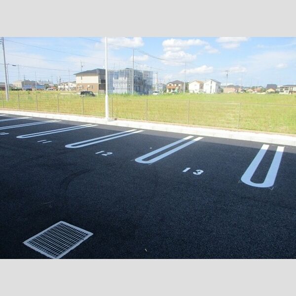 駐車場 (駐車場)