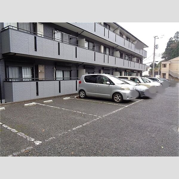 駐車場 (駐車場)