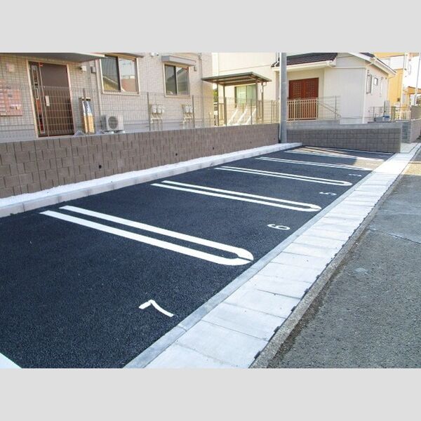 駐車場 (駐車場)