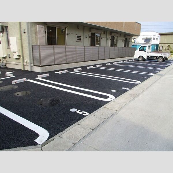 駐車場 (駐車場)