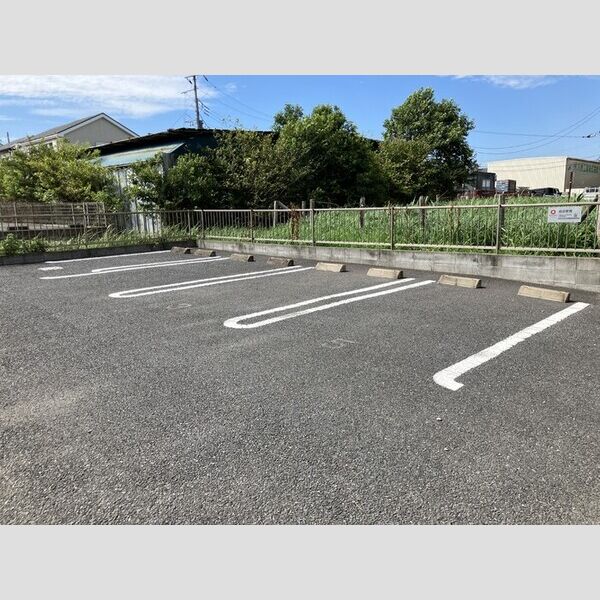 駐車場 (駐車場)