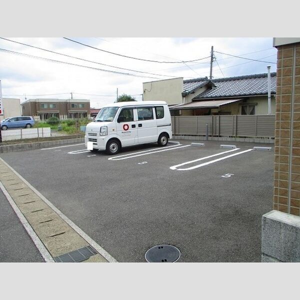 駐車場 (駐車場)