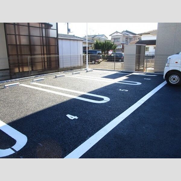 駐車場 (駐車場)