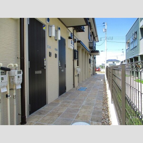 エントランス (エントランス)