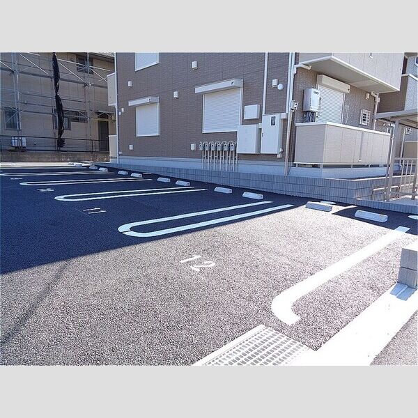 駐車場 (駐車場)