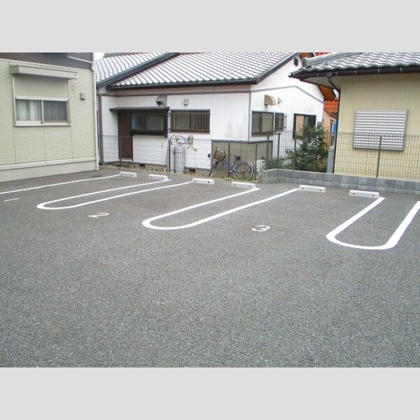 駐車場 (駐車場)