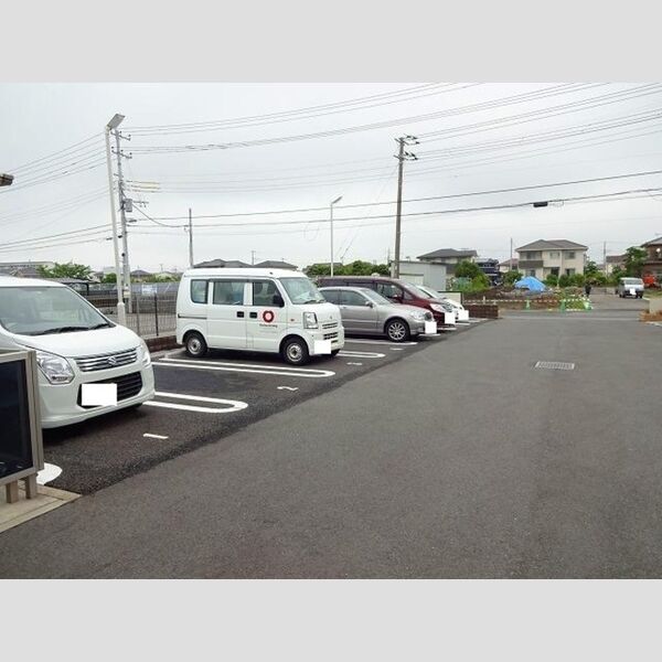 駐車場 (駐車場)