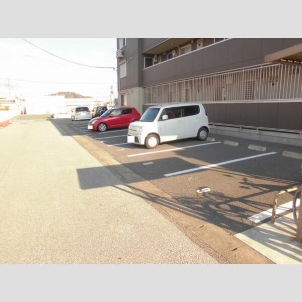 駐車場 (駐車場)