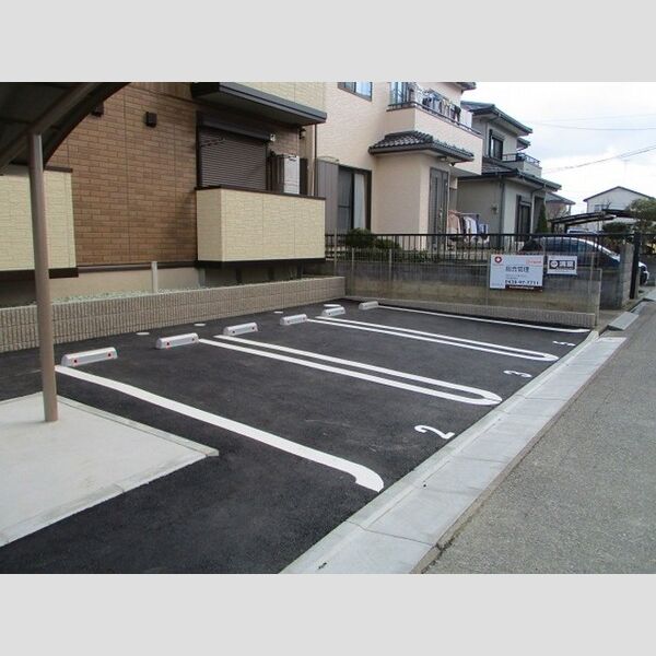 駐車場 (駐車場)