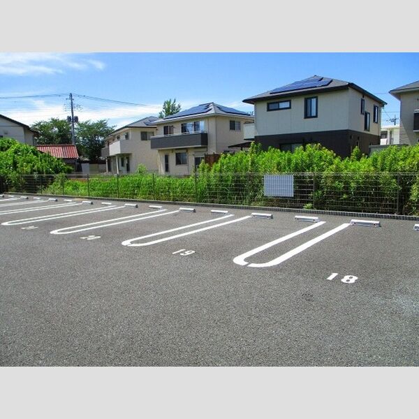 駐車場 (駐車場)