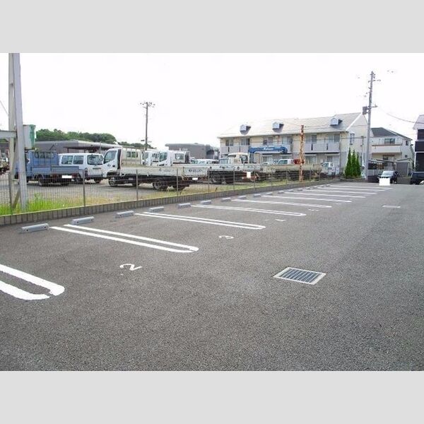 駐車場 (駐車場)
