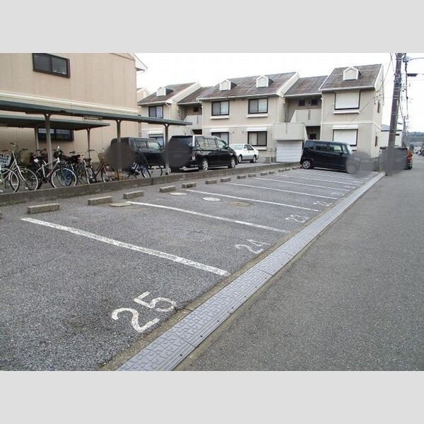 駐車場 (駐車場)