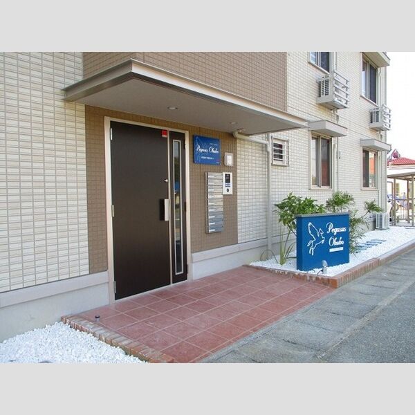 エントランス (エントランス)