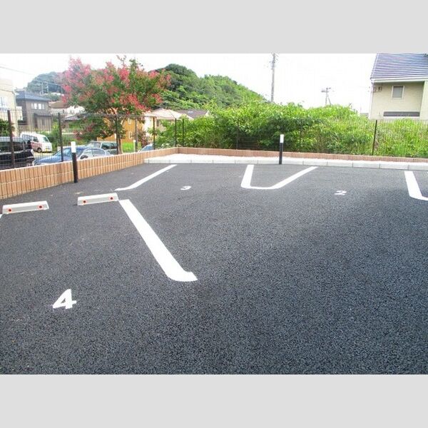 駐車場 (駐車場)