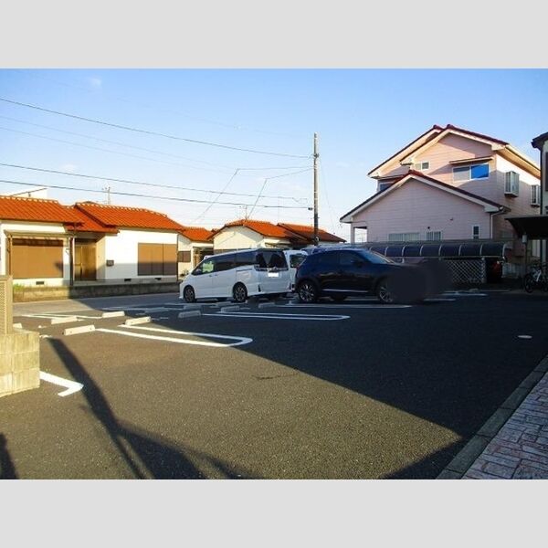 駐車場 (駐車場)