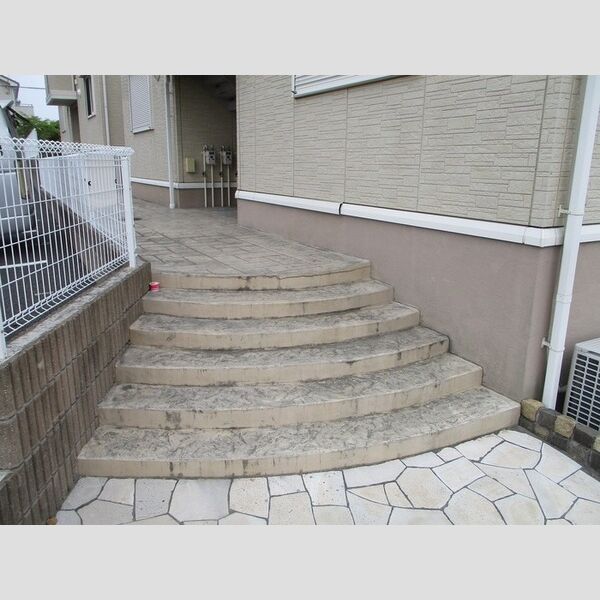 エントランス (エントランス)