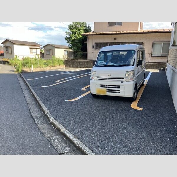 駐車場 (駐車場)