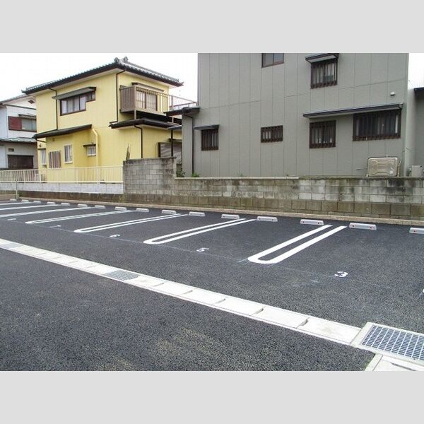 駐車場 (駐車場)