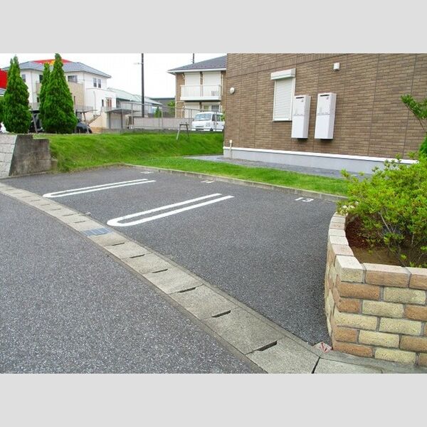 駐車場 (駐車場)