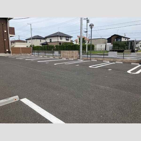 駐車場 (駐車場)