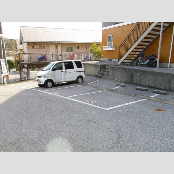 駐車場 (駐車場)