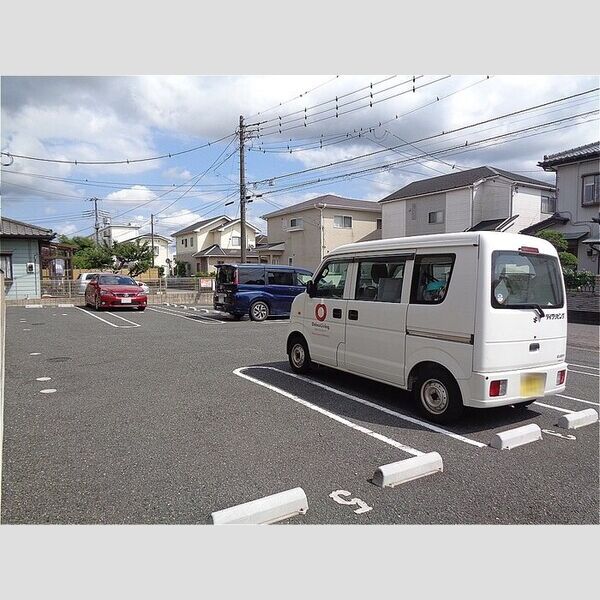 駐車場 (駐車場)