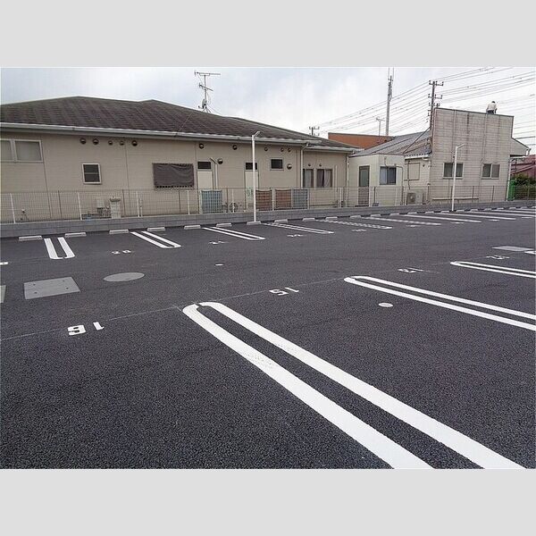 駐車場 (駐車場)