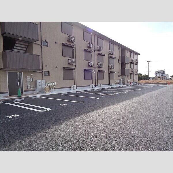 駐車場 (駐車場)