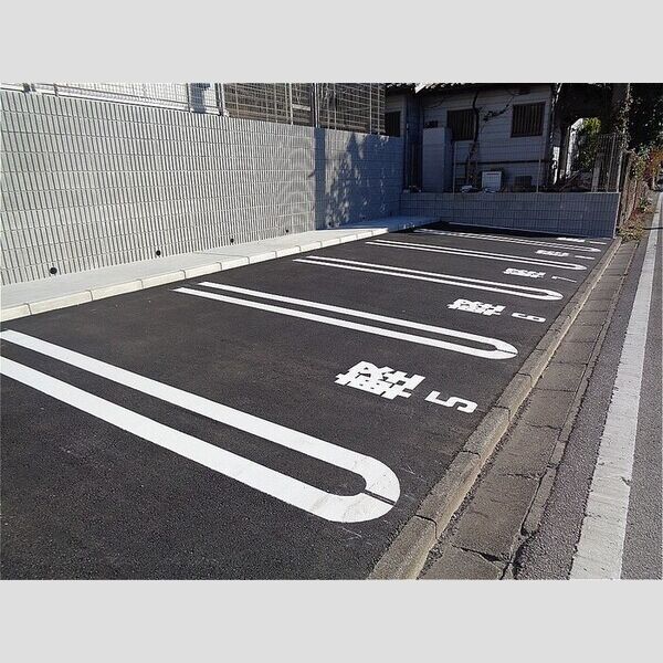 駐車場 (駐車場)