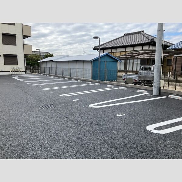 駐車場 (駐車場)