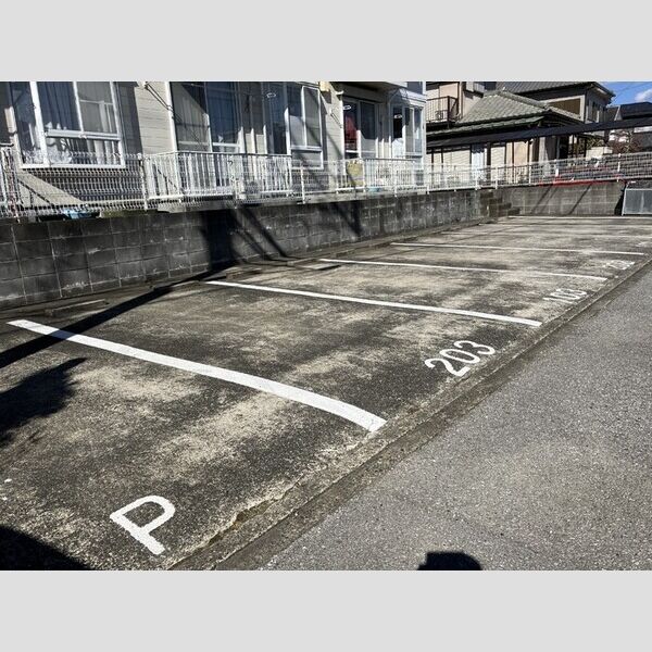 駐車場 (駐車場)