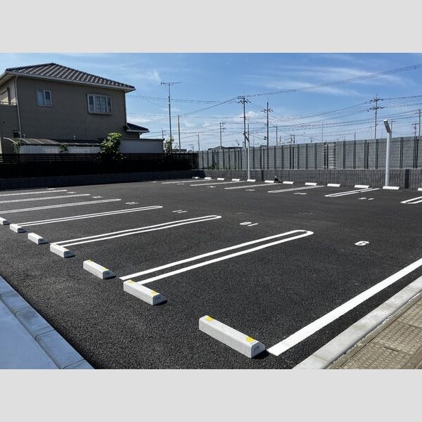 駐車場 (駐車場)