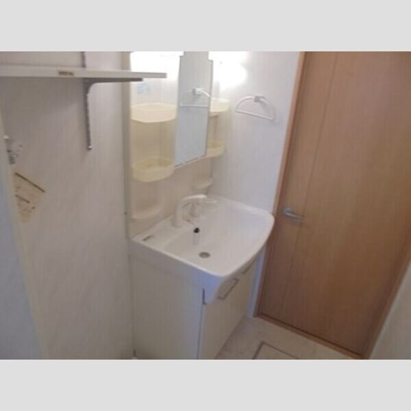 洗面所 (洗髪洗面化粧台)