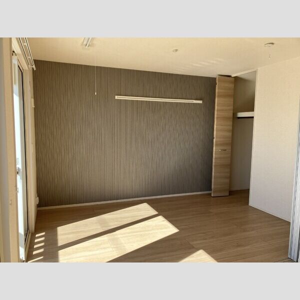 その他 (洋室)