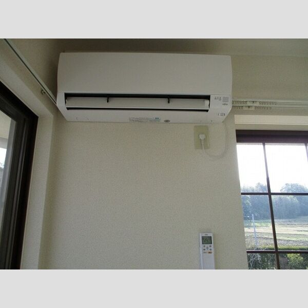 その他設備 (エアコン2台設置)