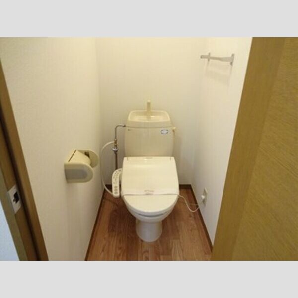 トイレ (温水洗浄暖房便座)