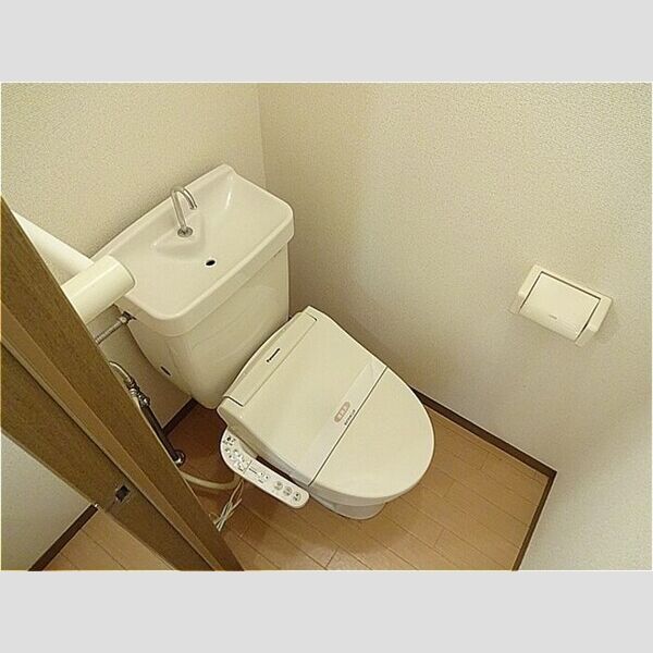 トイレ (温水洗浄暖房便座)