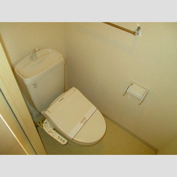 トイレ (温水洗浄暖房便座)