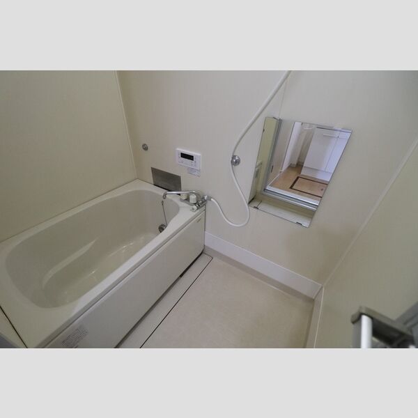 バス (浴室)