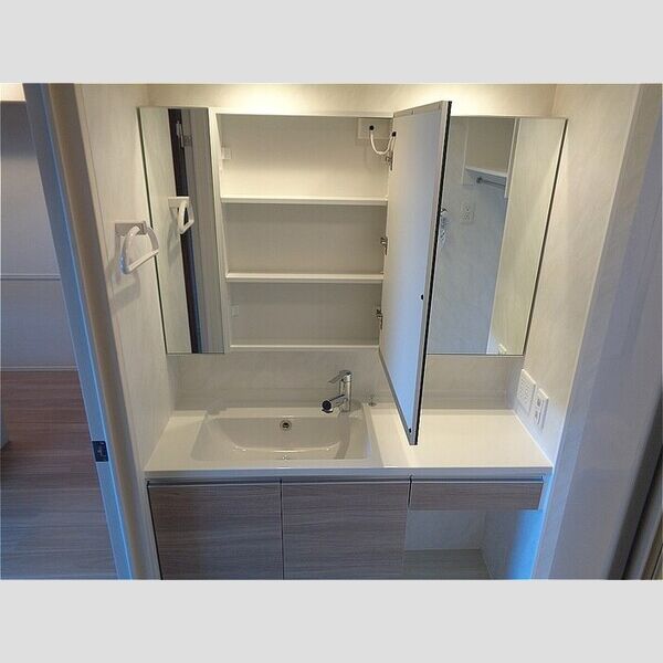 洗面所 (洗面台)