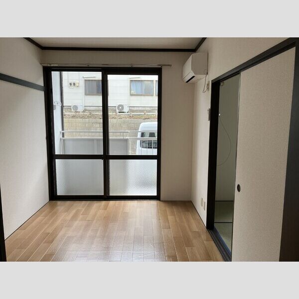 居室・リビング (洋室)