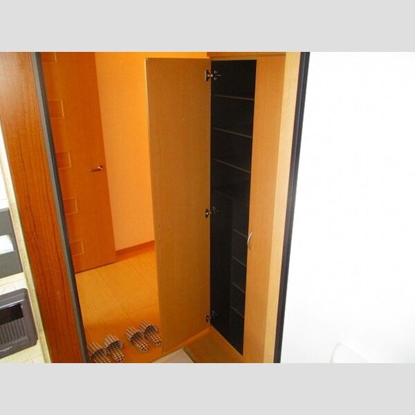 玄関 (シューズBOX)