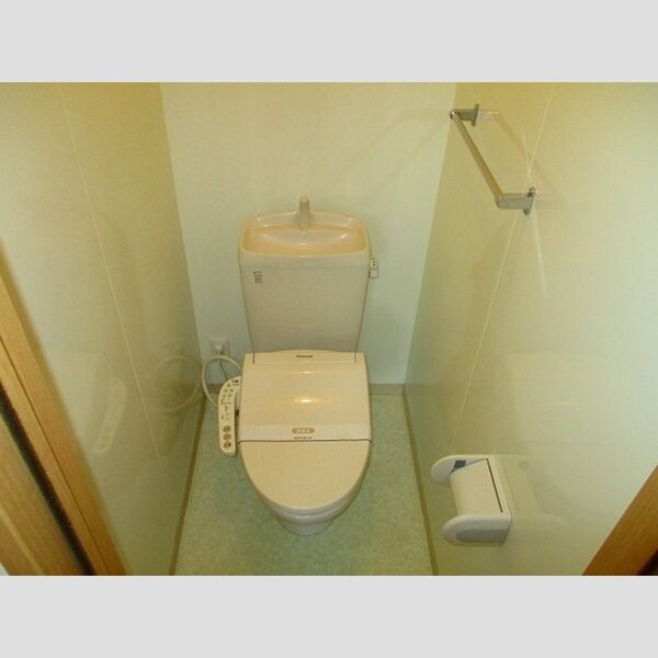 トイレ (温水洗浄暖房便座)