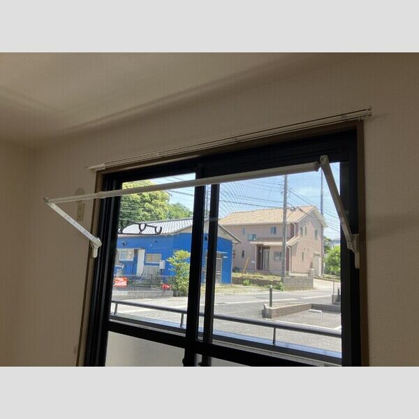 その他設備 (布団も干せる室内物干し)