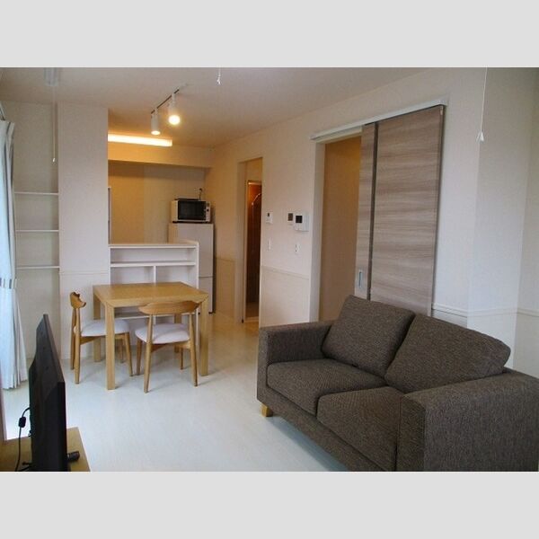 居室・リビング (リビング(家具・家電付))