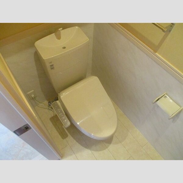 トイレ (温水洗浄暖房便座)