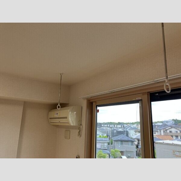 その他設備 (室内物干し)