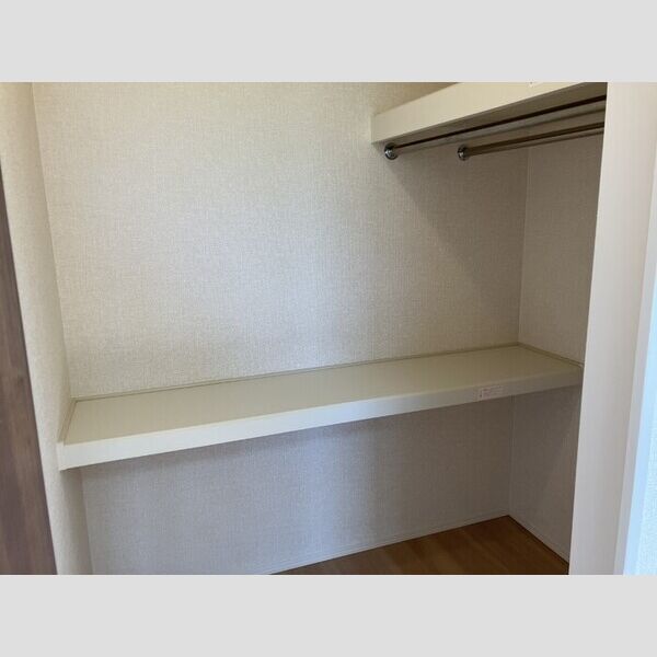 収納 (ウォークインクローゼット)