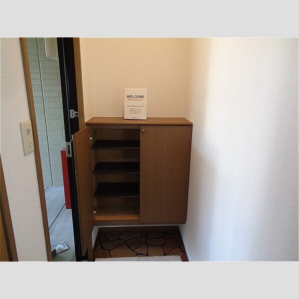 玄関 (シューズBOX)