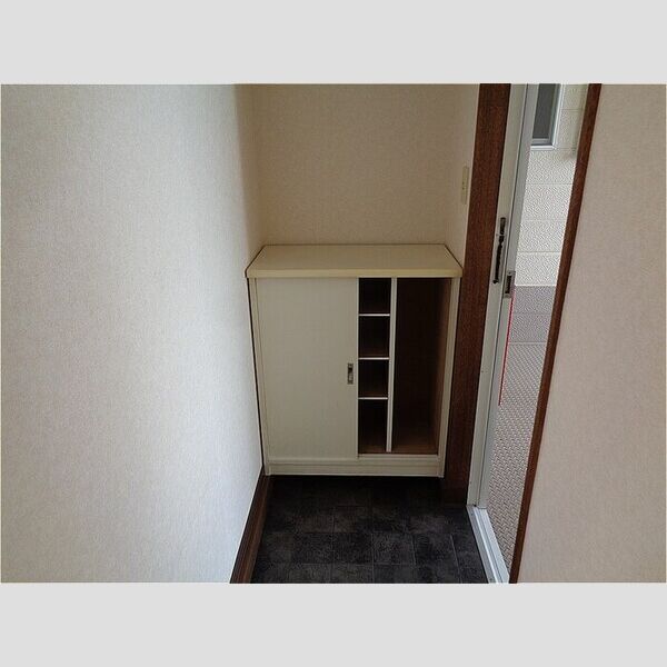 玄関 (シューズBOX)